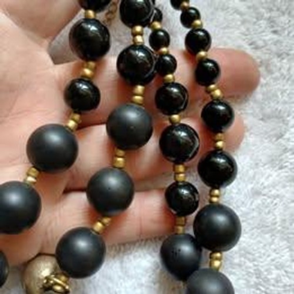 Vintage Necklace Black Gold Double Strand Matte Bead Statement Bib 18-20" - Picture 5 of 6